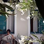 Rose Bay Hotel Kamari (Santorini)