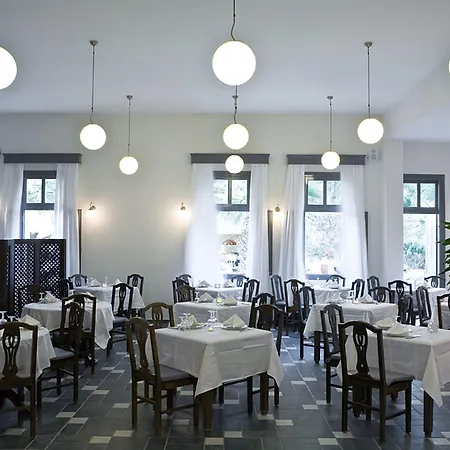 Rose Bay Otel 4*