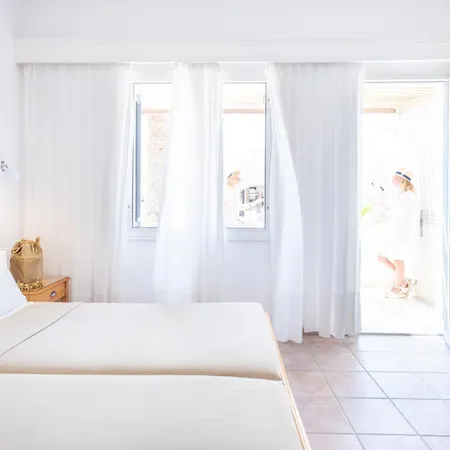 Rose Bay Otel Kamári