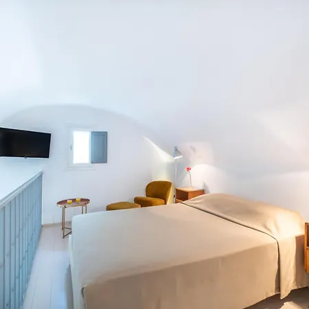 Rose Bay Otel 4*