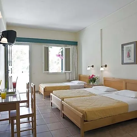 Rose Bay Hotel 4*