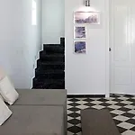 روز باي Kamári