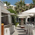 روز باي Kamári