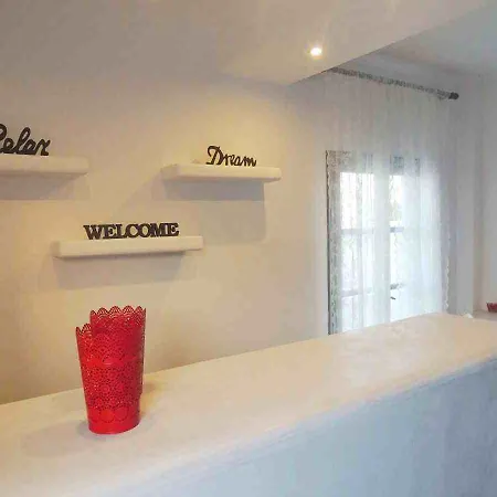 Rose Bay Hotel